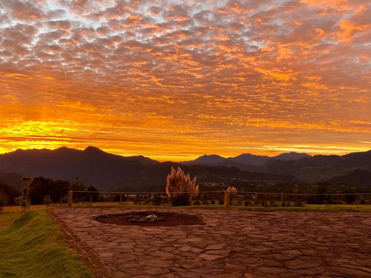 Cabanas Huerta La Mision, Zacatlán エクステリア 写真